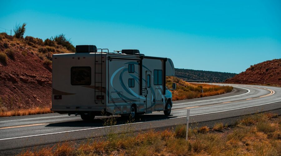 Pourquoi ne pas partir en vacances en camping-car cet été ?