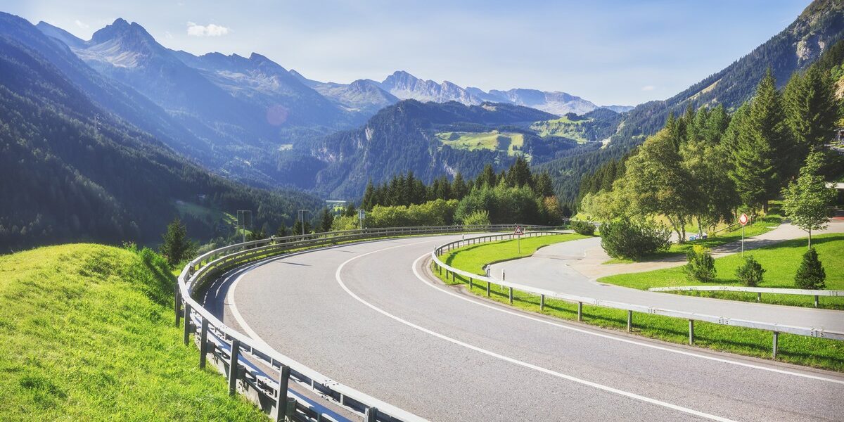 Autoroute ou route nationale pour partir en vacances ?