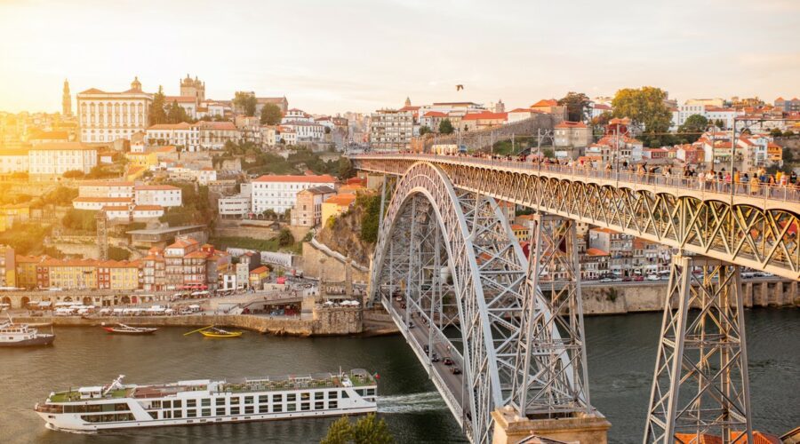 Voyage à Porto : Une immersion totale dans la culture, la cuisine et l'histoire !