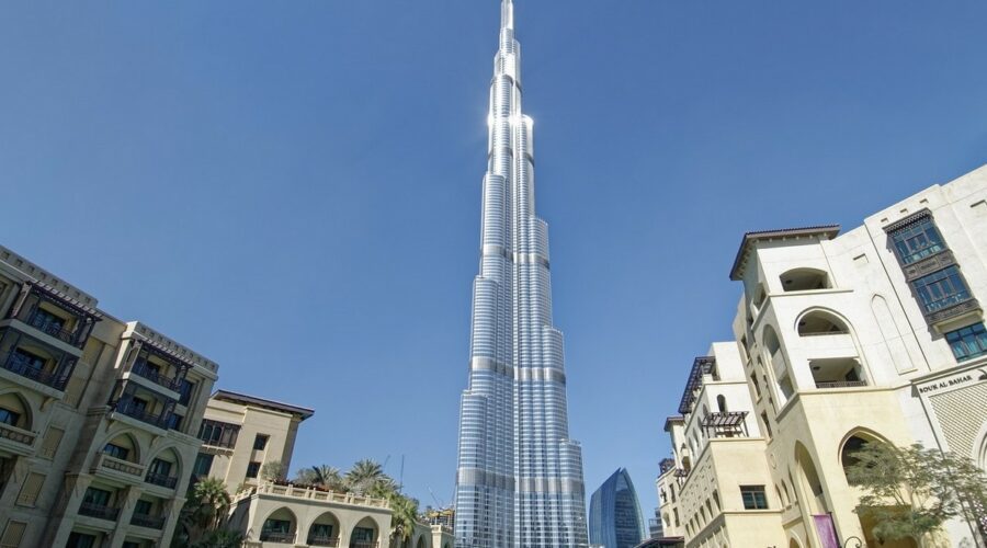 Le Burj Khalifa : une expérience vertigineuse au sommet de Dubaï
