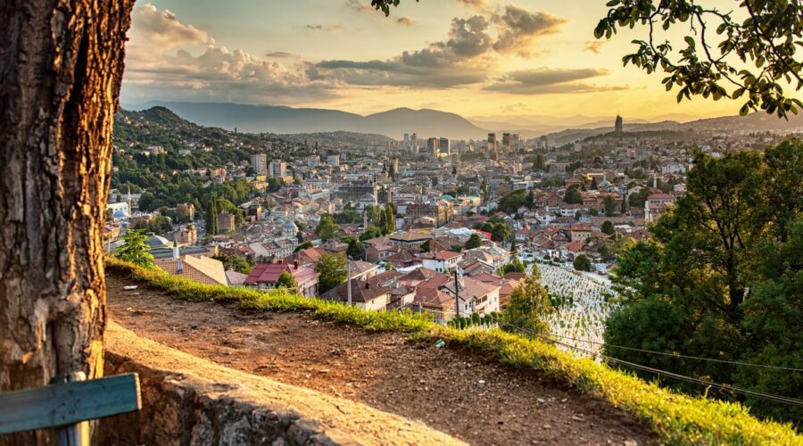 Sarajevo à Vélo : Itinéraires insolites dans la capitale Bosnienne