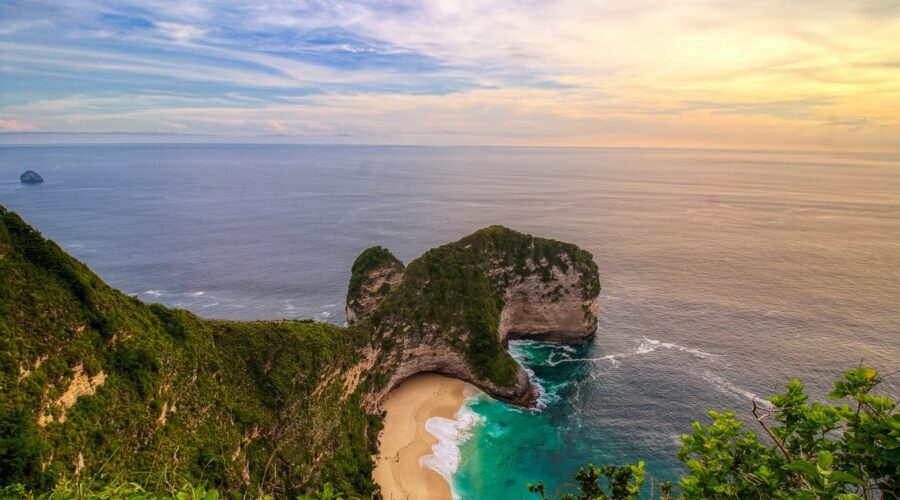 Découvrez les merveilles de Nusa Penida : des plages paradisiaques à la plongée sous-marine