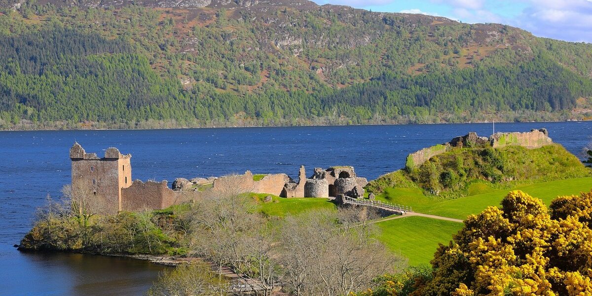 Laissez-vous envoûter par la beauté des Highlands en Écosse !