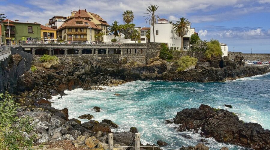 Tenerife insolite : Des plages de sable noir aux volcans endormis