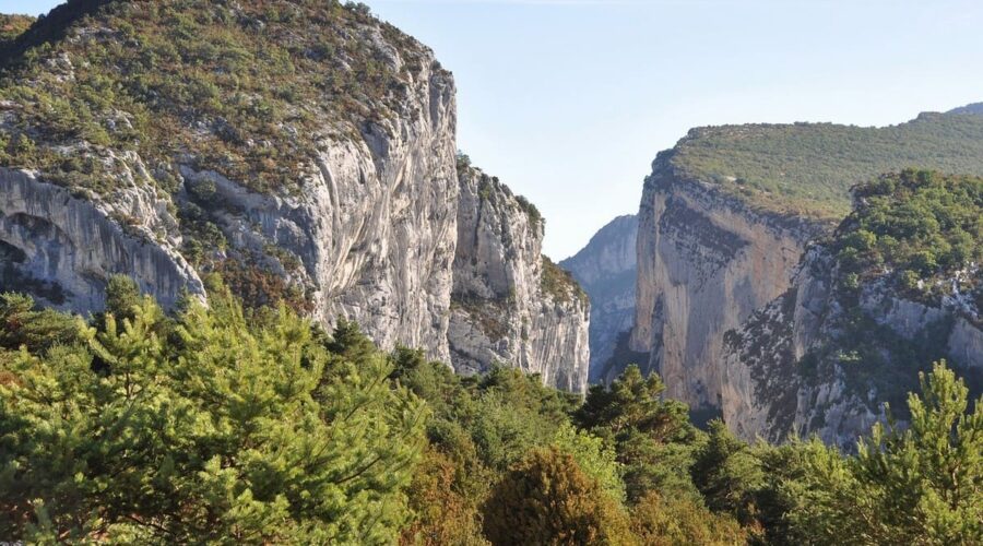 Loin de la Foule ! Les 5 plus belles balades à faire dans des coins de France reculés