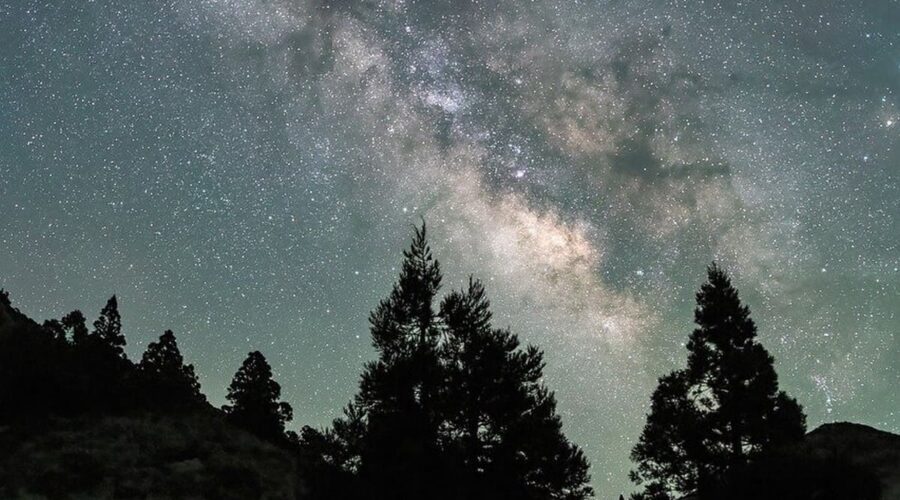 4 endroits exceptionnels pour observer les étoiles en France sans pollution lumineuse !