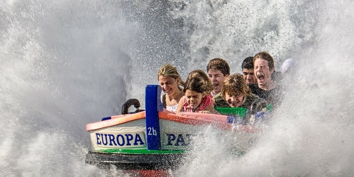 En quête de sensations fortes : Les 10 parcs d’attractions à découvrir en Europe !