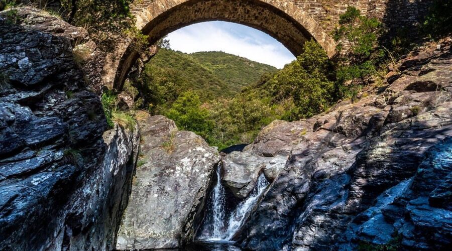 Osez l'Aventure ! Ces 5 randonnées dans les Gorges de l’Ardèche sont époustouflantes !