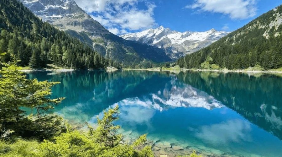 Splendide randonnée séduit par sa variété inouïe de panoramas