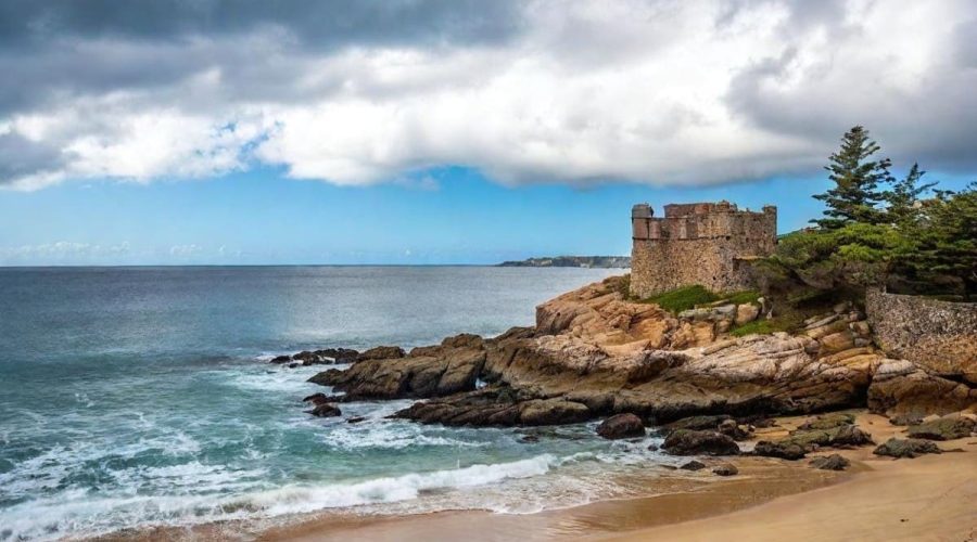 Plage mystérieuse du Fort de Socoa : Le joyau caché de Ciboure
