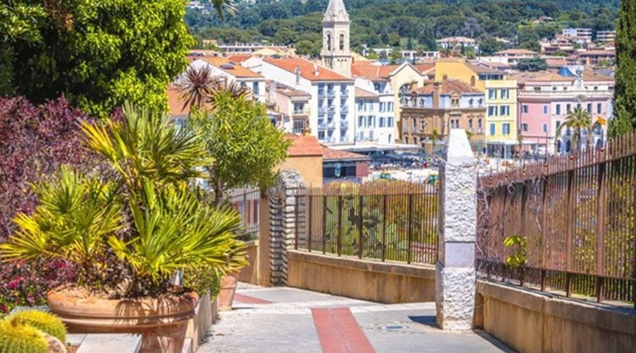 Sanary-sur-Mer : un joyau caché de la Côte d’Azur