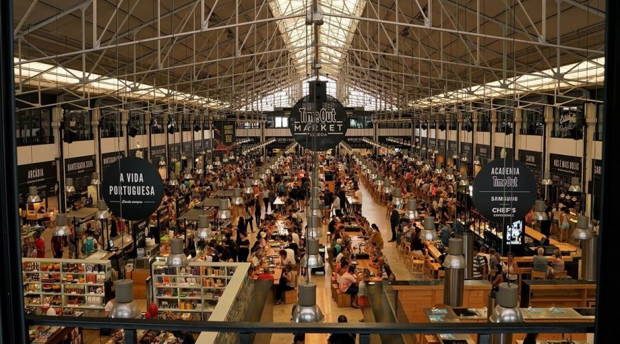 Time Out Market Lisbonne : Pourquoi cet espace culinaire est un incontournable
